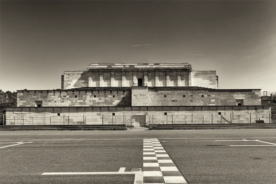 043 | 2025 | Nürnberg | Zeppelinfeld | © carsten riede fotografie