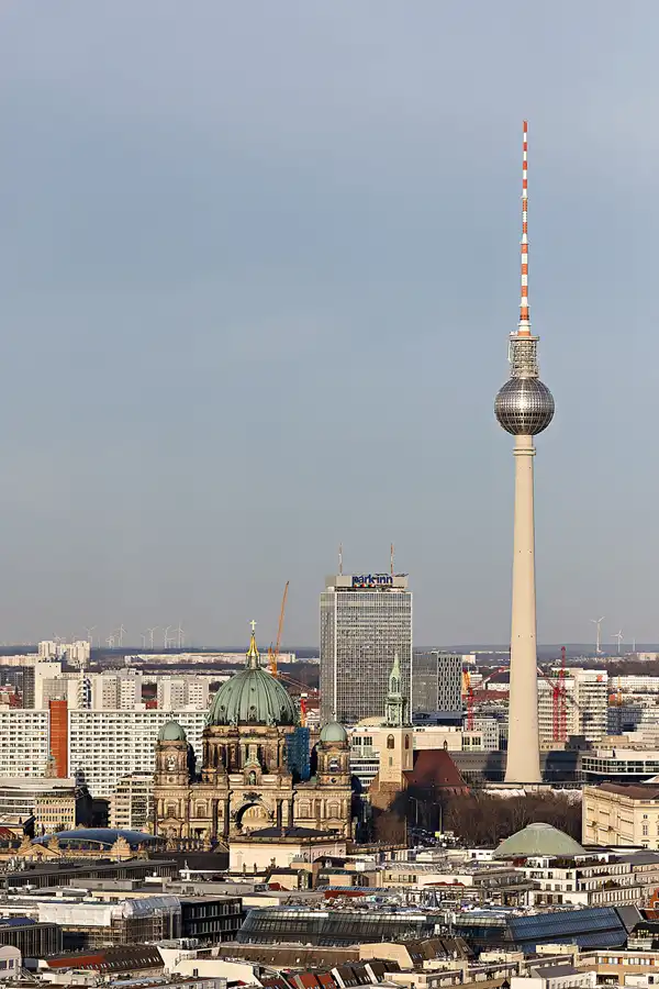 072 | 2025 | Berlin | Blick vom Kollhoff-Tower – Fernsehturm | © carsten riede fotografie