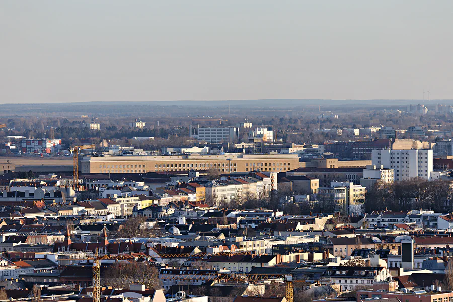 078 | 2025 | Berlin | Blick vom Kollhoff-Tower | © carsten riede fotografie