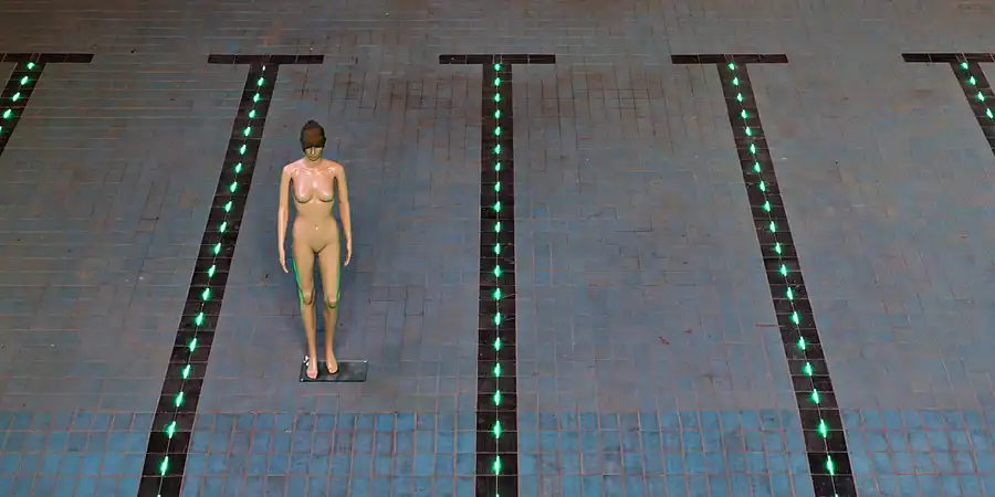 047 | 2025 | Berlin | Stadtbad Lichtenberg – Hubertusbad – The Exhibition Stadtbad Reloaded | © carsten riede fotografie