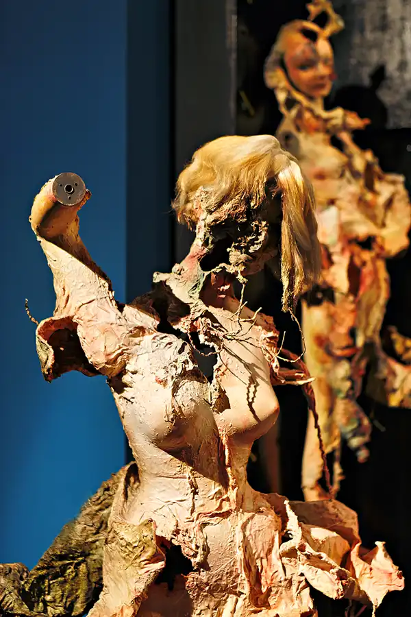 022 | 2025 | Berlin | Sammlung Scharf-Gerstenberg – Ausstellung Böse Blumen | © carsten riede fotografie