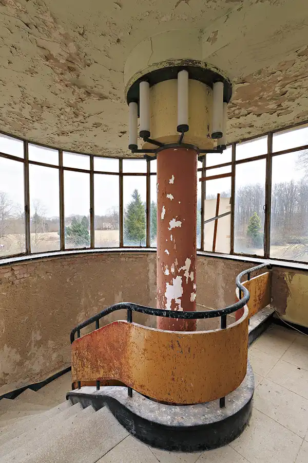 017 | 2025 | Harzgerode | Heilstätte Harzgerode | © carsten riede fotografie