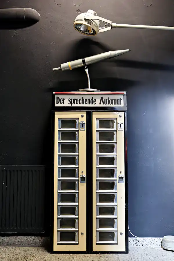 025 | 2025 | Berlin | Designpanoptikum – Surreales Museum für industrielle Objekte | © carsten riede fotografie