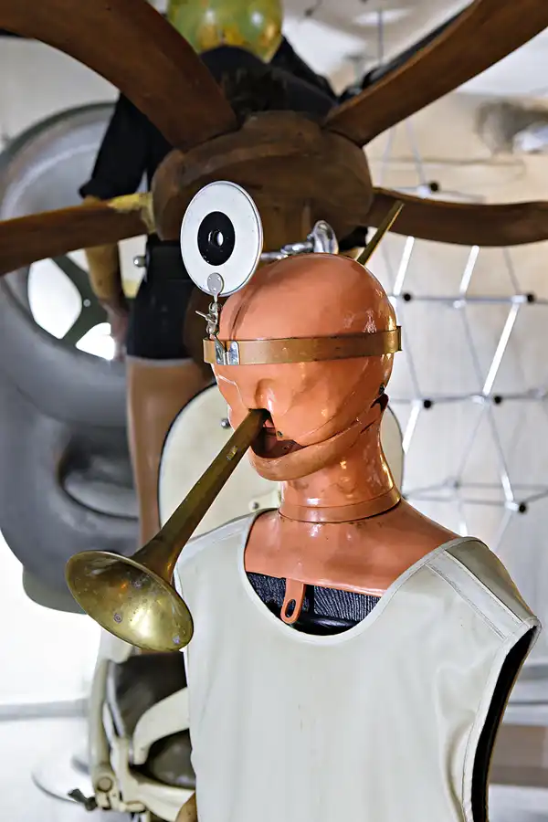 042 | 2025 | Berlin | Designpanoptikum – Surreales Museum für industrielle Objekte | © carsten riede fotografie