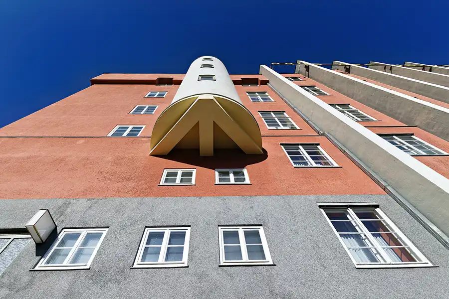 007 | 2025 | Probstzella | Haus des Volkes – Das Bauhaushotel | © carsten riede fotografie