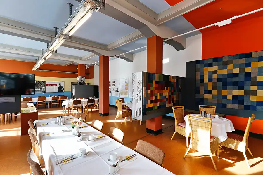 055 | 2025 | Probstzella | Haus des Volkes – Das Bauhaushotel | © carsten riede fotografie