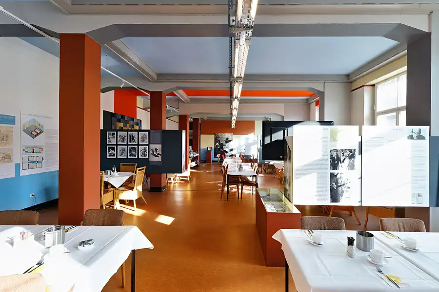 056 | 2025 | Probstzella | Haus des Volkes – Das Bauhaushotel | © carsten riede fotografie