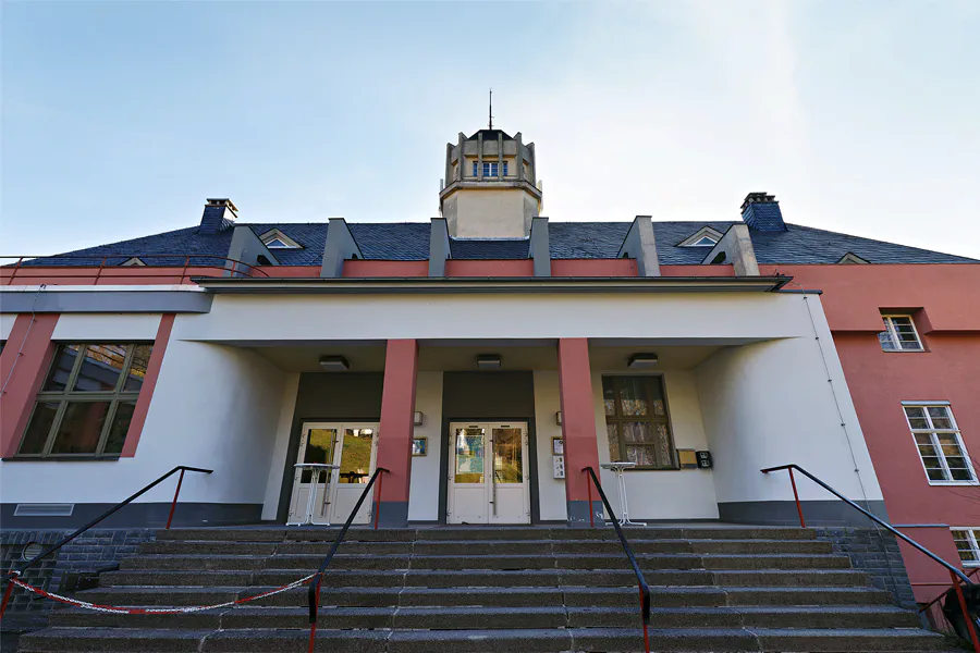 082 | 2025 | Probstzella | Haus des Volkes – Das Bauhaushotel | © carsten riede fotografie