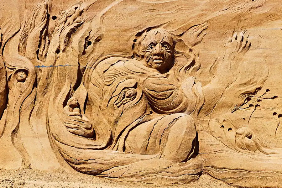 006 | 2025 | Sondervig | Sandskulptur Sondervig | © carsten riede fotografie