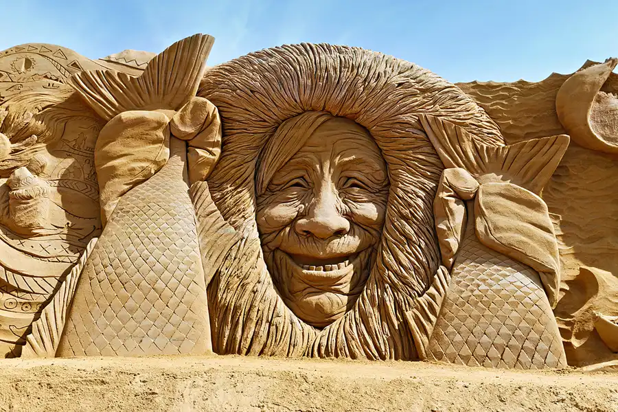 012 | 2025 | Sondervig | Sandskulptur Sondervig | © carsten riede fotografie