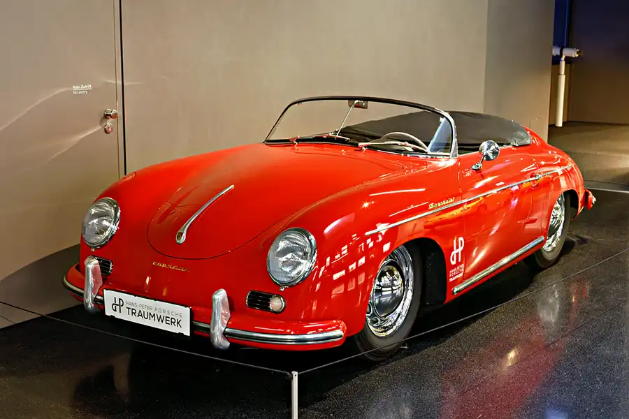 020 | 2025 | Anger | Hans-Peter Porsche Traumwerk | © carsten riede fotografie