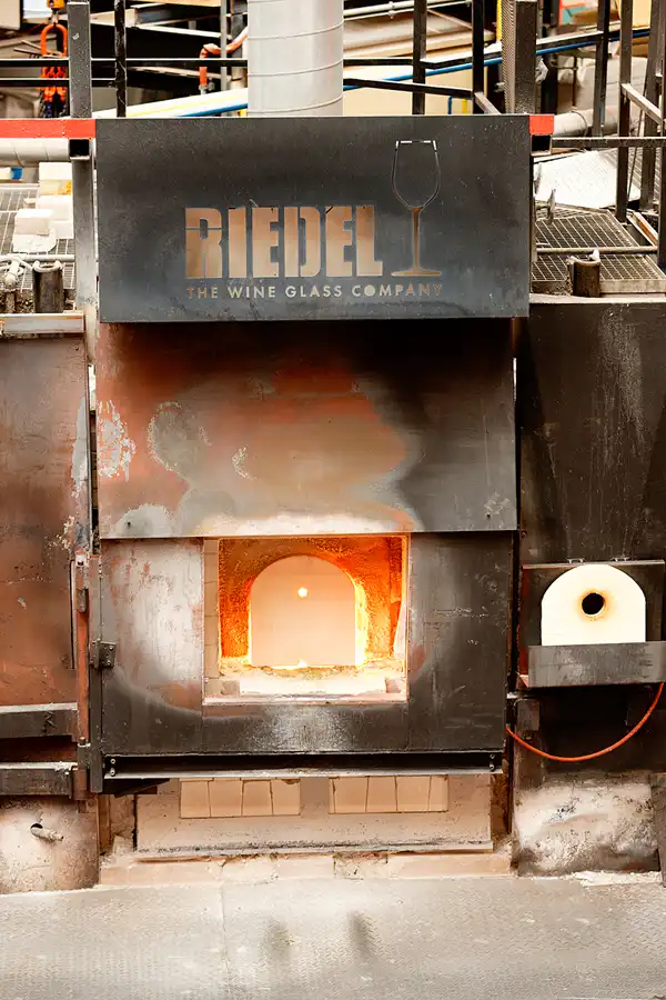 023 | 2025 | Kufstein | Riedel – The Wine Glass Company – Tiroler Manufaktur & Museum | © carsten riede fotografie