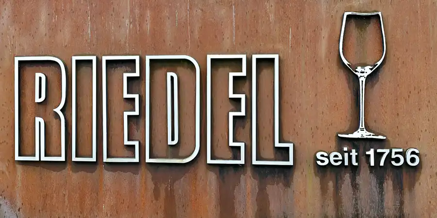 050 | 2025 | Kufstein | Riedel – The Wine Glass Company – Tiroler Manufaktur & Museum | © carsten riede fotografie