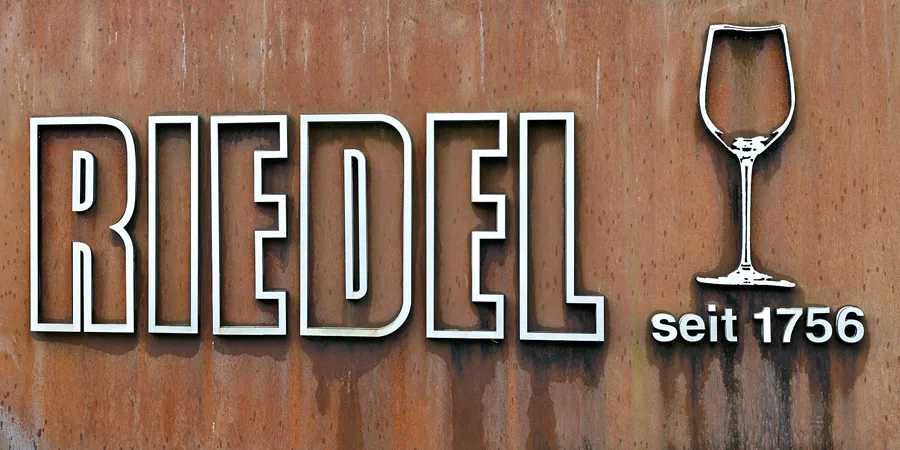 050 | 2025 | Kufstein | Riedel – The Wine Glass Company – Tiroler Manufaktur & Museum | © carsten riede fotografie