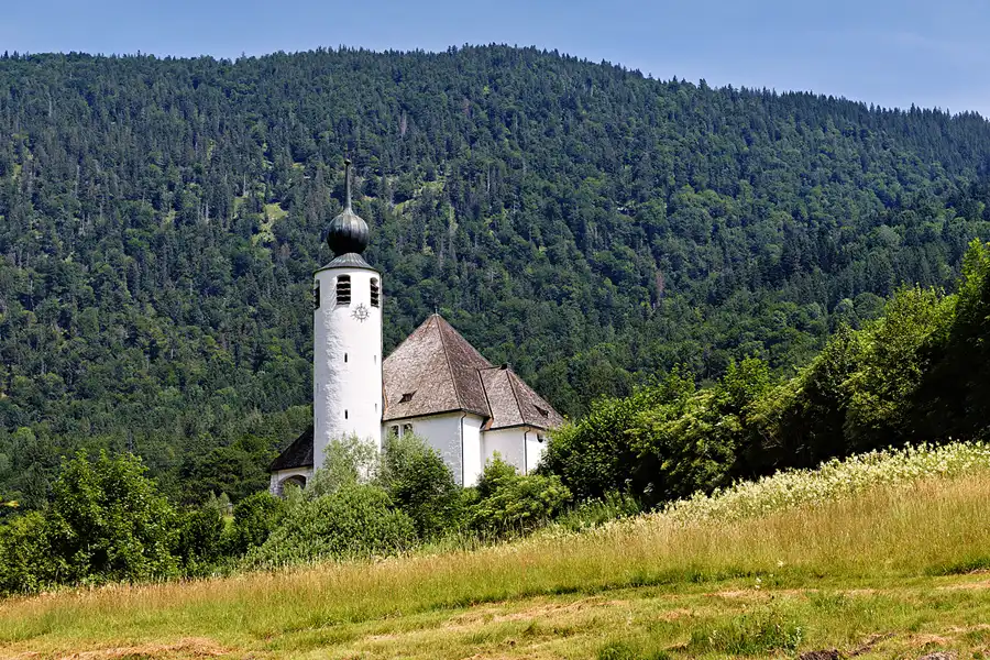 107 | 2025 | Weissbach an der Alpenstrasse | Kirche St. Vinzenz Weissbach | © carsten riede fotografie