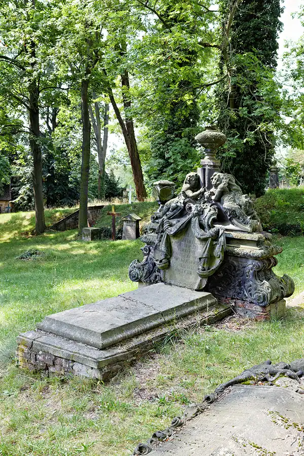 008 | 2025 | Görlitz | Alter Friedhof | © carsten riede fotografie