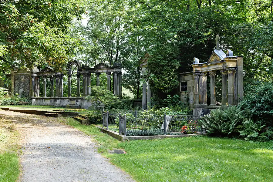 010 | 2025 | Görlitz | Alter Friedhof | © carsten riede fotografie