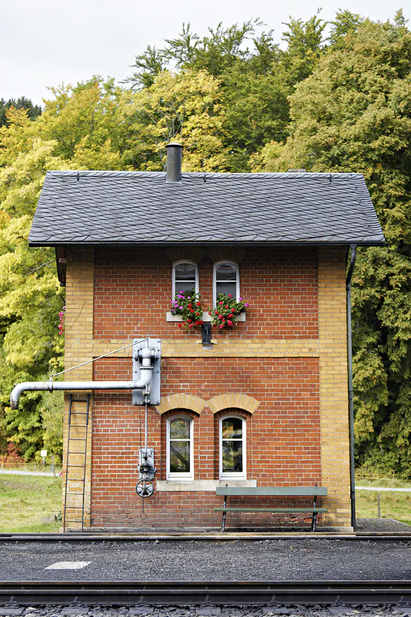 103 | 2025 | Steinbach bei Jöhstadt | Bahnhof – Pressnitztalbahn | © carsten riede fotografie