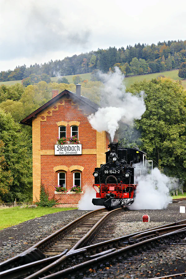112 | 2025 | Steinbach bei Jöhstadt | Bahnhof – Pressnitztalbahn | © carsten riede fotografie