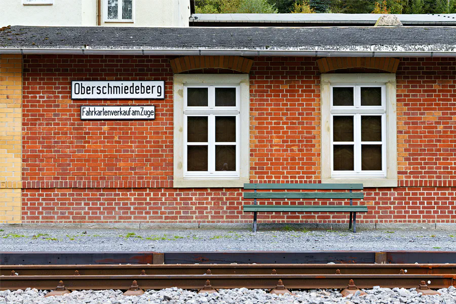 124 | 2025 | Oberschmiedeberg | Bahnhof | © carsten riede fotografie