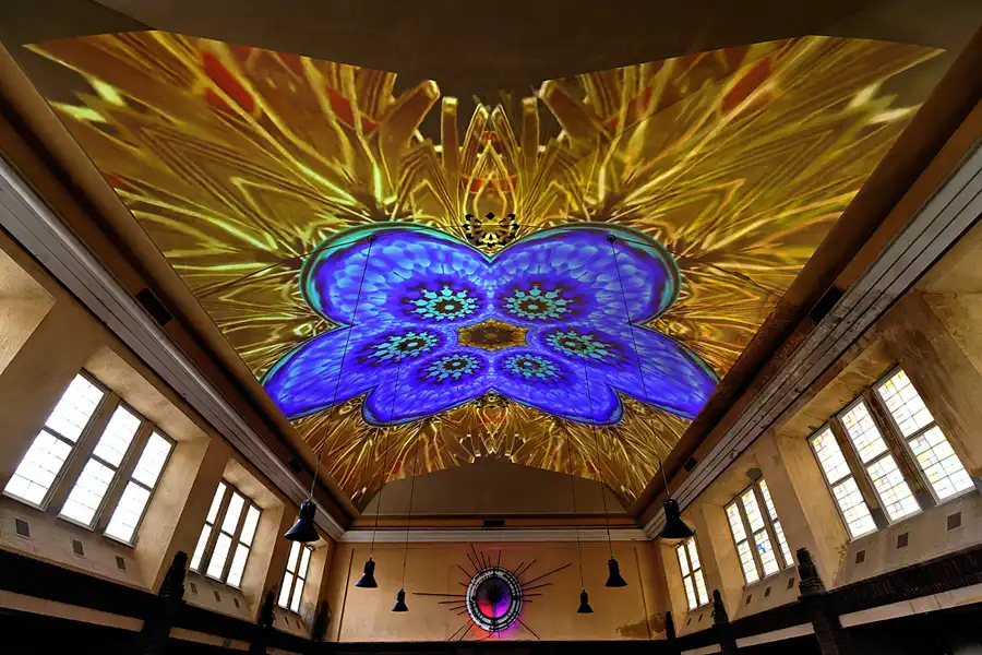 008 | 2025 | Berlin | Stadtbad Lichtenberg – Hubertusbad – The Exhibition Stadtbad Reloaded Beyond | © carsten riede fotografie