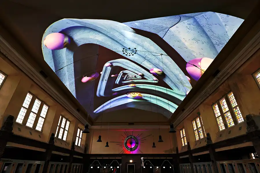 041 | 2025 | Berlin | Stadtbad Lichtenberg – Hubertusbad – The Exhibition Stadtbad Reloaded Beyond | © carsten riede fotografie