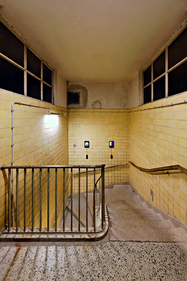 029 | 2025 | Berlin | Stadtbad Lichtenberg – Hubertusbad – The Exhibition Stadtbad Reloaded Beyond | © carsten riede fotografie