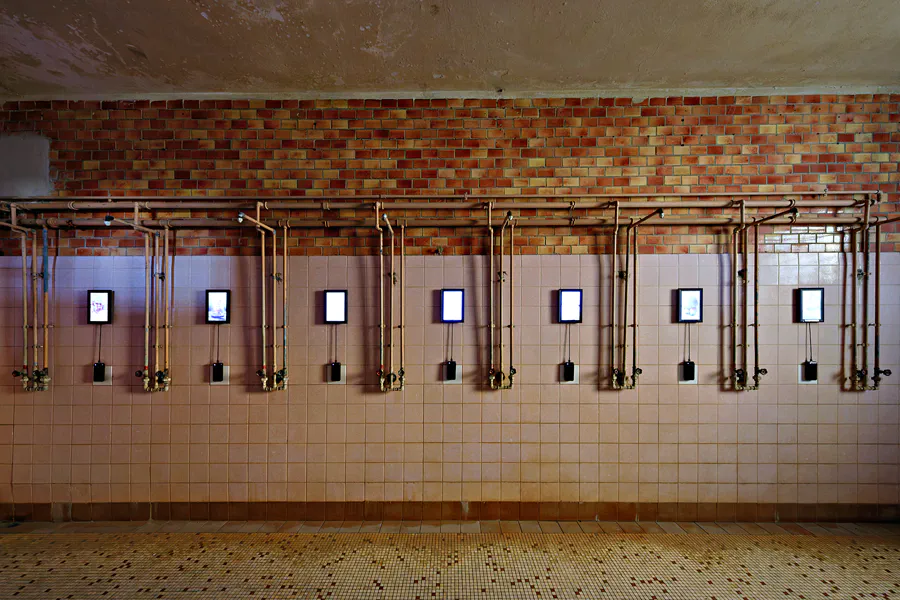 032 | 2025 | Berlin | Stadtbad Lichtenberg – Hubertusbad – The Exhibition Stadtbad Reloaded Beyond | © carsten riede fotografie