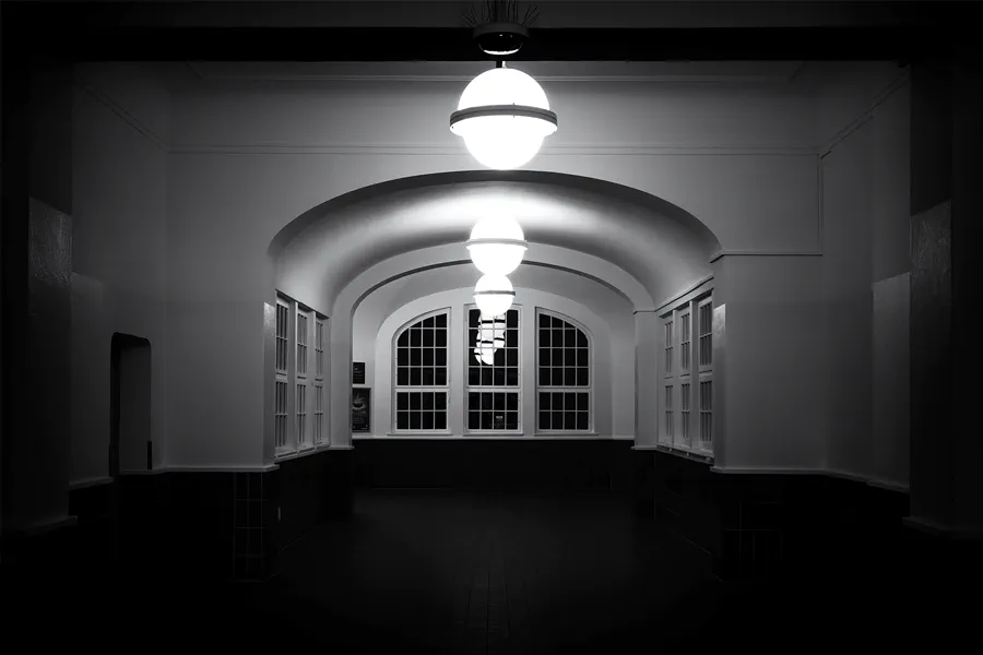 098 | 2025 | Berlin | S-Bahnhof Olympiastadion | © carsten riede fotografie