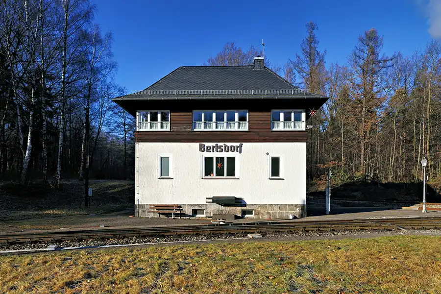 084 | 2025 | Bertsdorf | Zittauer Schmalspurbahn – Bahnhof Bertsdorf | © carsten riede fotografie