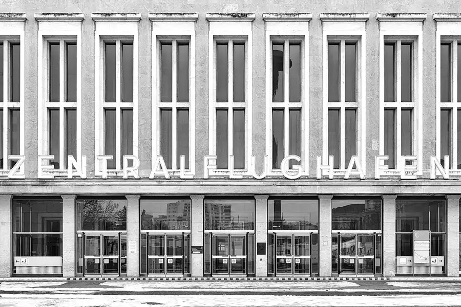 001 | 2026 | Berlin | Flughafen Tempelhof | © carsten riede fotografie