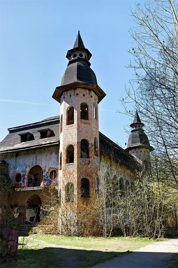 003 | 2026 | Łapalice | Zamek w Łapalicach | © carsten riede fotografie