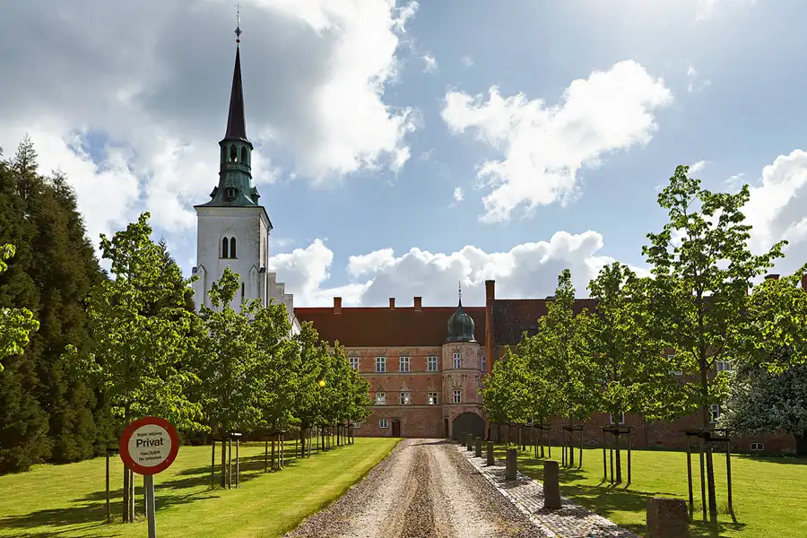 073 | 2026 | Fåborg Sogn | Brahetrolleborg Kirke | © carsten riede fotografie