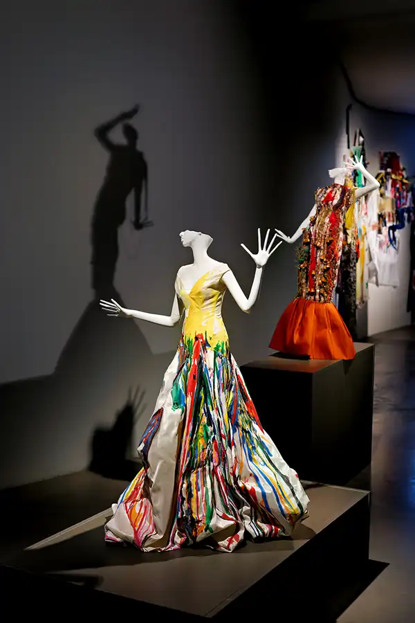 021 | 2026 | Singen | MAC Museum Art & Cars – Ausstellung 'Birds Of Paradise' | © carsten riede fotografie