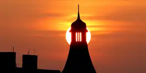 1900 | ALT-HOHENSCHÖNHAUSEN | NATURSCHAUSPIELE RUND UM DEN TURM | © carsten riede fotografie