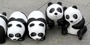 2013 | BERLIN | INVASION – 1600 PANDAS ON TOUR | © carsten riede fotografie