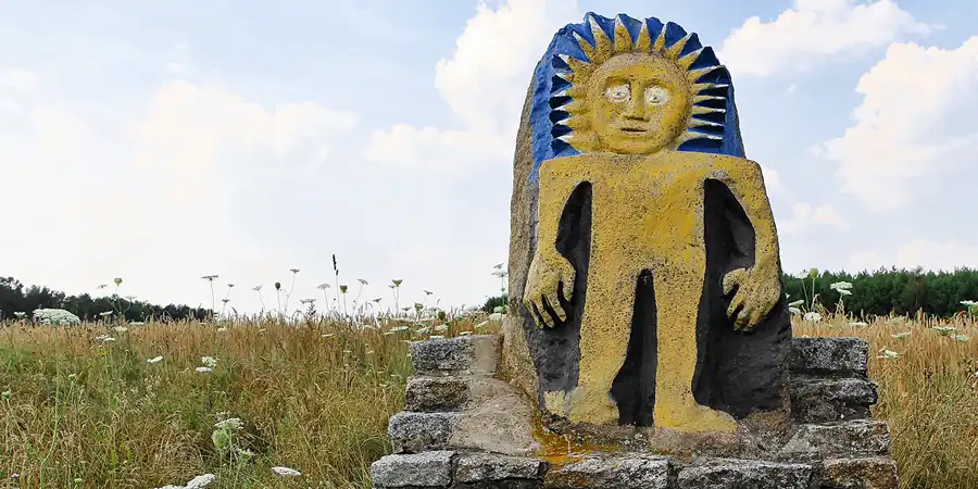 2014 | HENZENDORF | MYSTISCHE FIGUREN – FINDLINGSPARK | © carsten riede fotografie