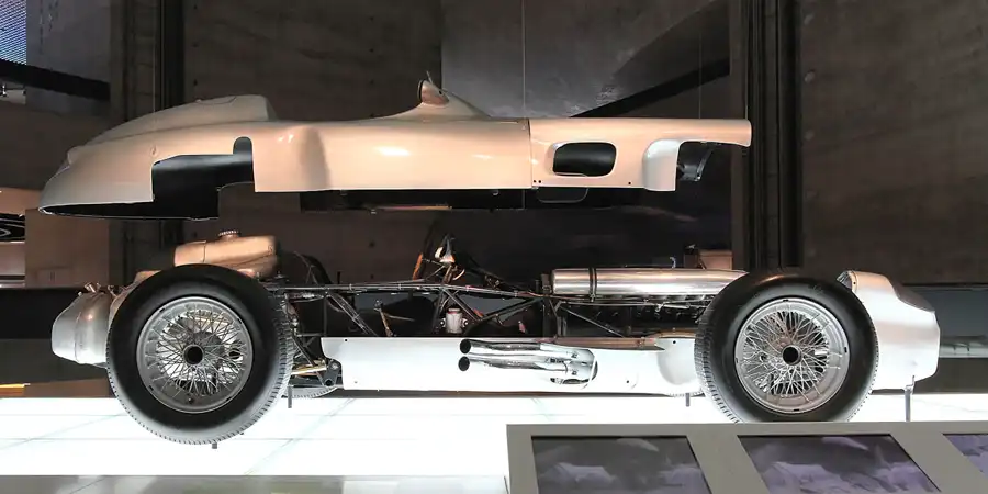 2014 | STUTTGART | MERCEDES BENZ MUSEUM | © carsten riede fotografie