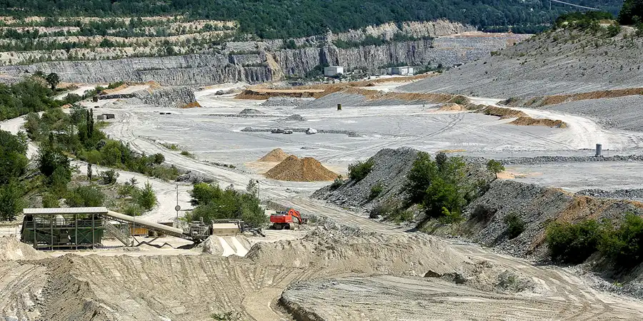 2021 | RÜDERSDORF | CaCO3 | © carsten riede fotografie