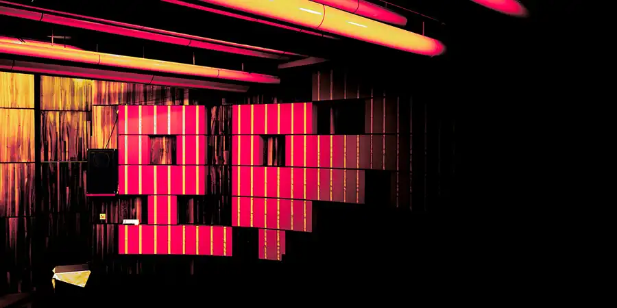 2022 | BERLIN | EIN RAUMSCHIFF IN OSTBERLIN | © carsten riede fotografie